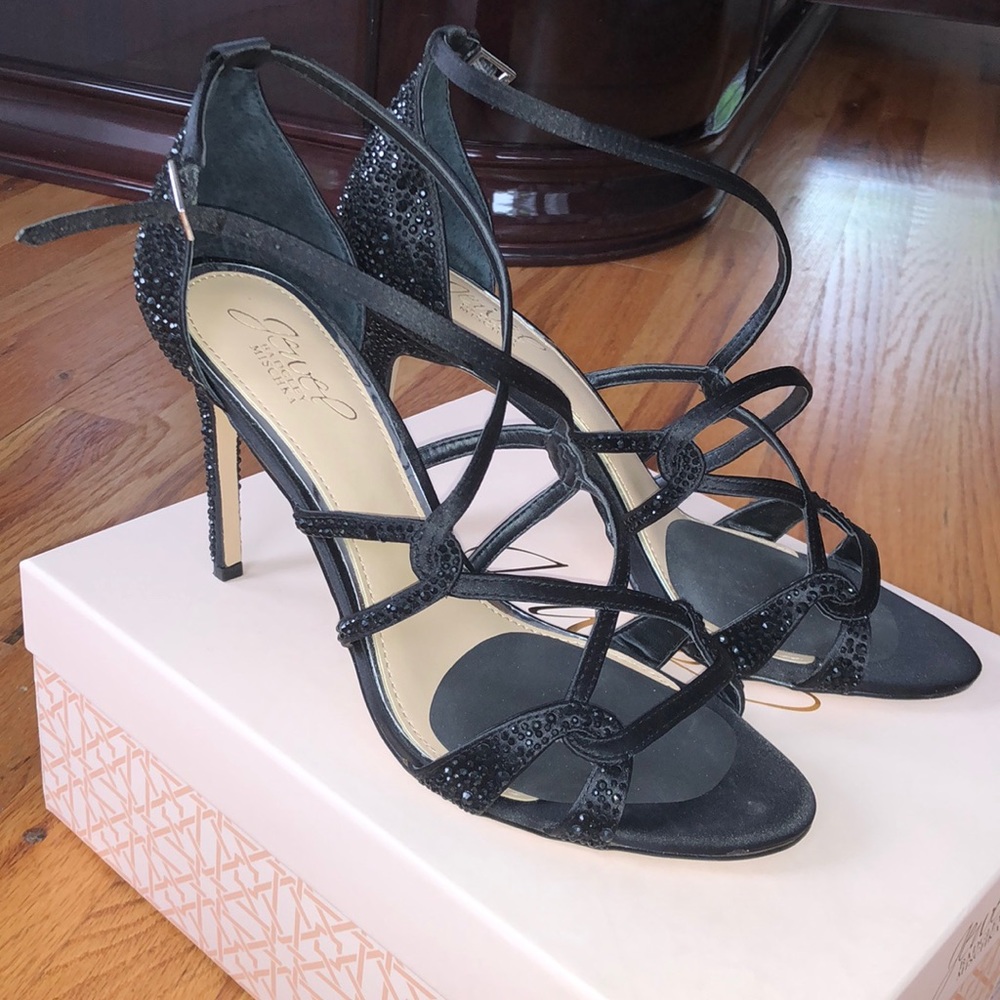 Jewel Badgley Mischka Women Heels
